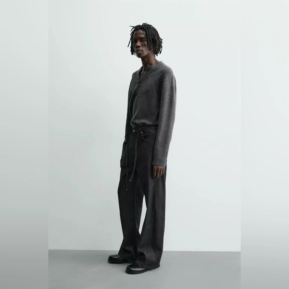 Zara Relaxed Flare‎ Fit Jeans
